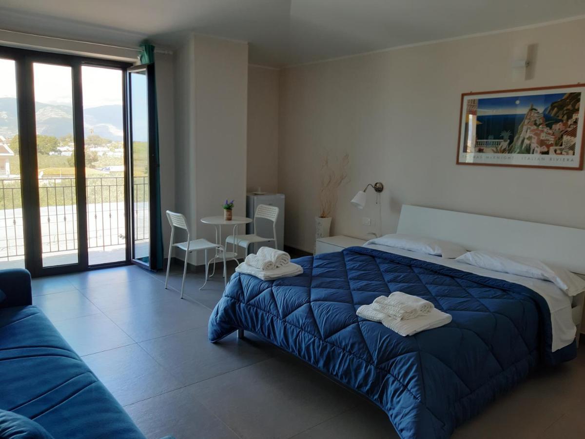 Un Passo Dal Mare - Guest House Lido Di Fondi Eksteriør billede