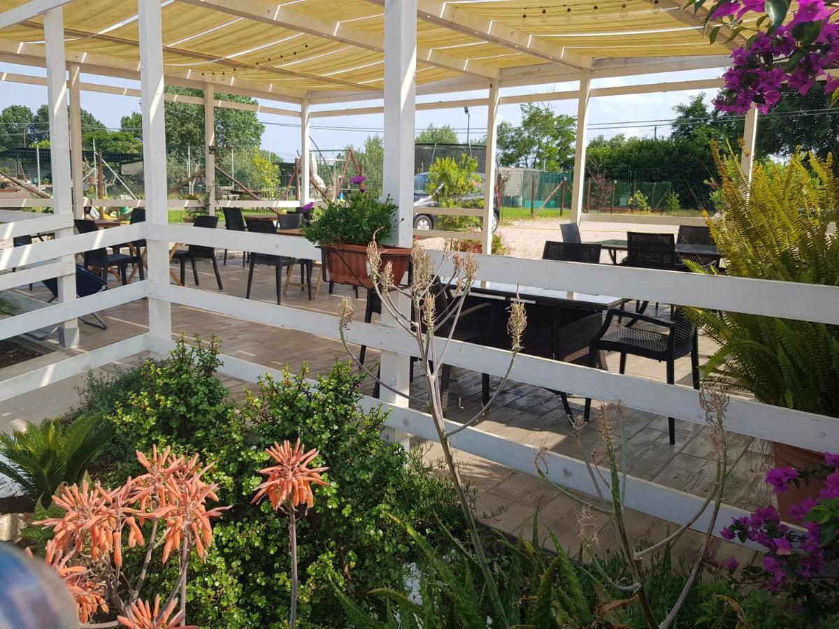 Un Passo Dal Mare - Guest House Lido Di Fondi Eksteriør billede
