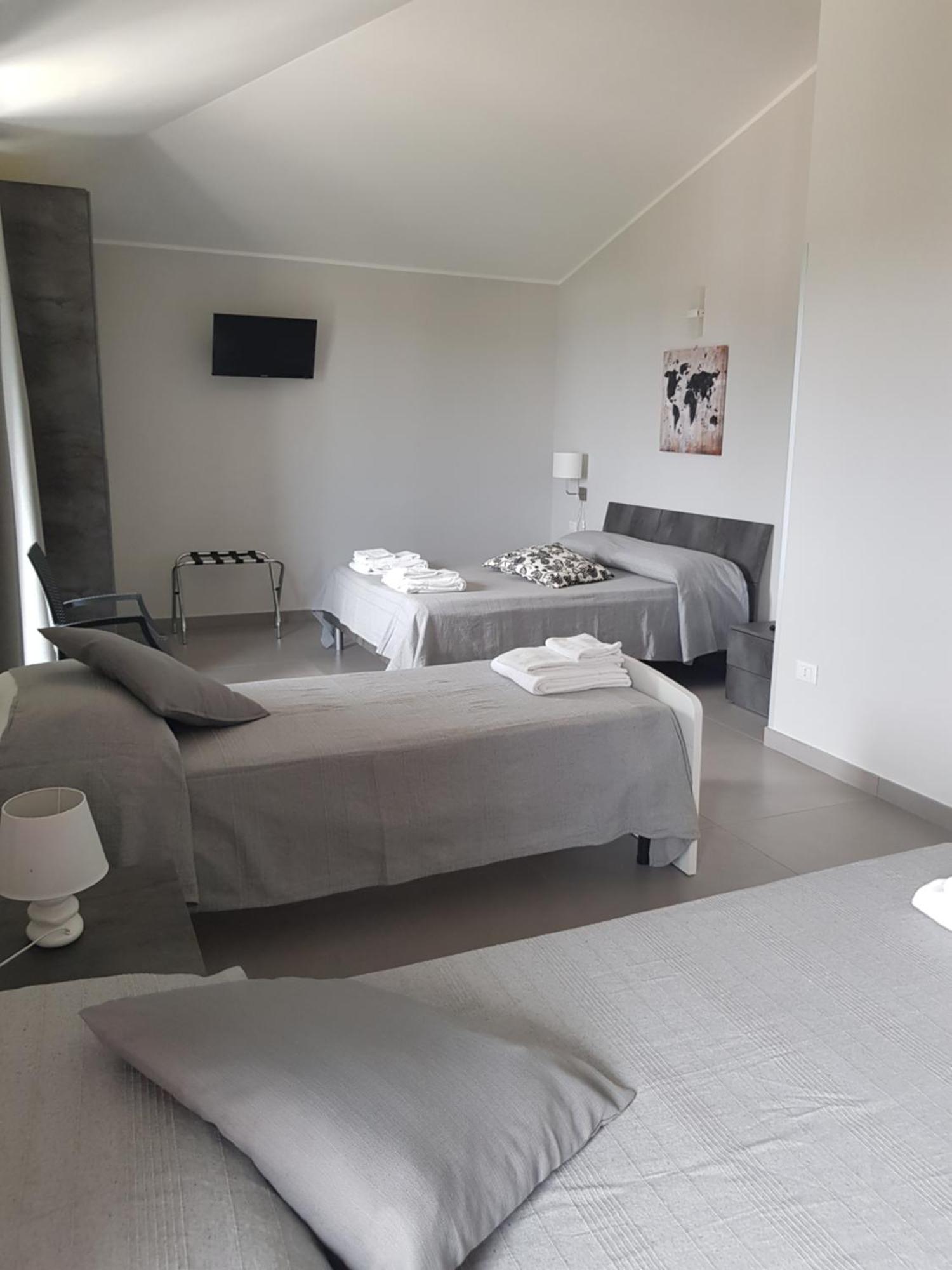 Un Passo Dal Mare - Guest House Lido Di Fondi Eksteriør billede